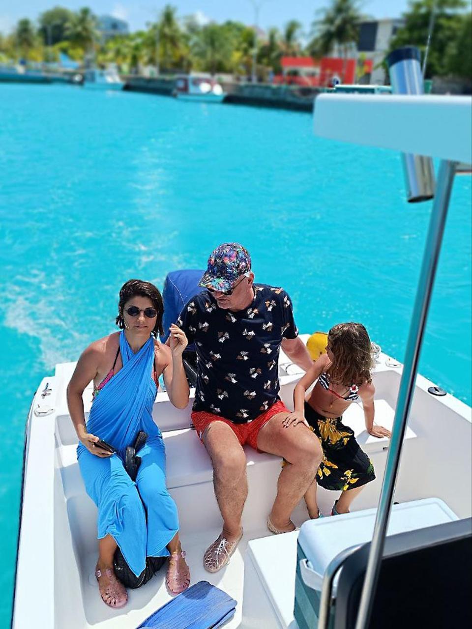 Rindali - The Speedboat From Male To The Hotel Departs At 1130 Every Monday Thursday And Saturday And From The Hotel To Male At 0630 And Five Domestic Flights Are Available Every Day Olhuveli  Extérieur photo