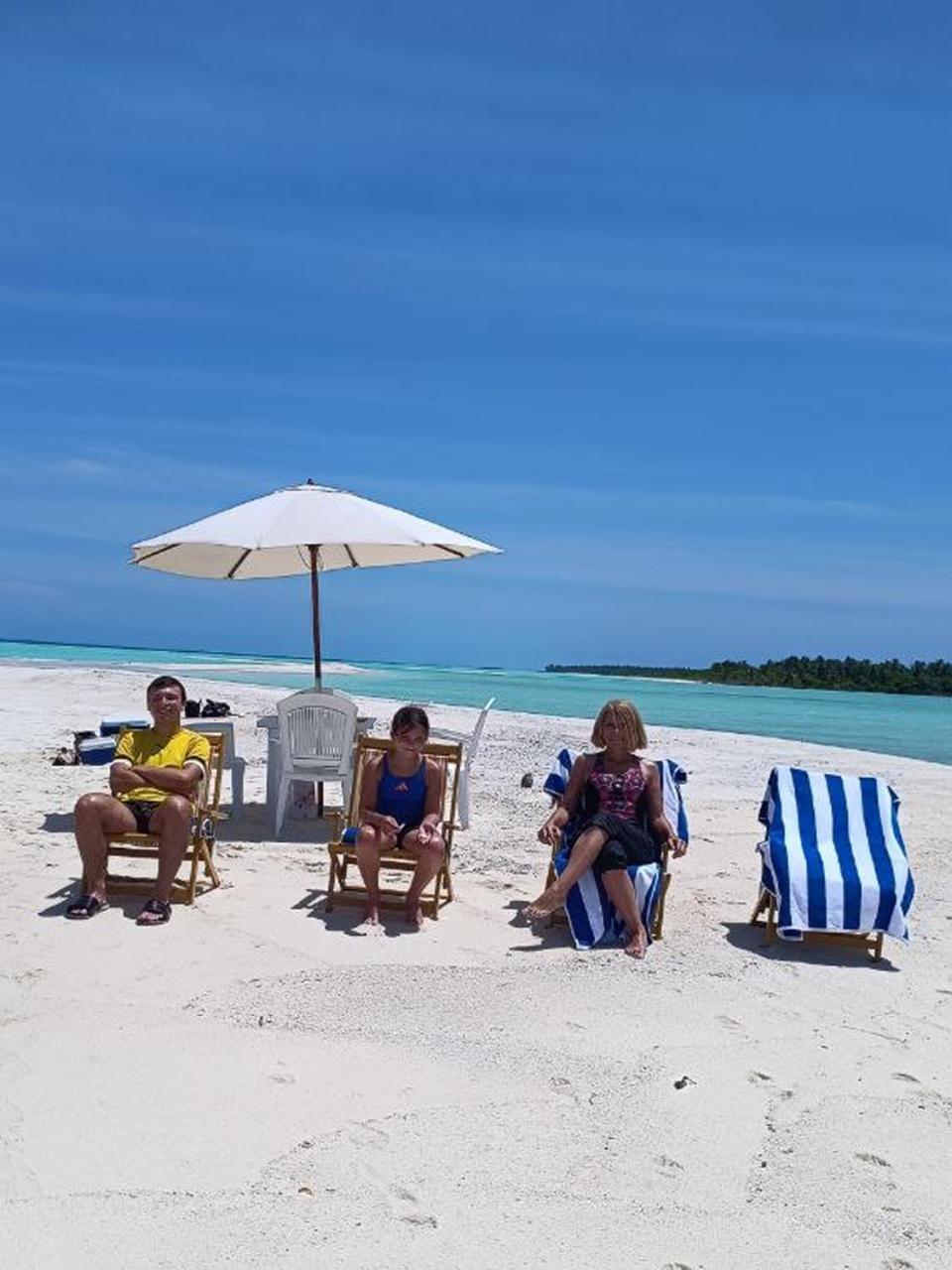 Rindali - The Speedboat From Male To The Hotel Departs At 1130 Every Monday Thursday And Saturday And From The Hotel To Male At 0630 And Five Domestic Flights Are Available Every Day Olhuveli  Extérieur photo